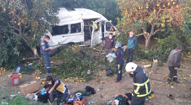 Minibüs Devrildi 9 Tarım İşçisi Yaralandı!